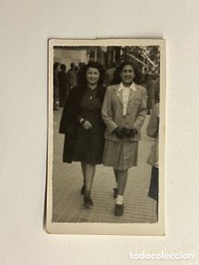 Fotografia antiga: MINUTEROS.. Alicante, paseando por la bonita ciudad Mediterránea (h.1945?)